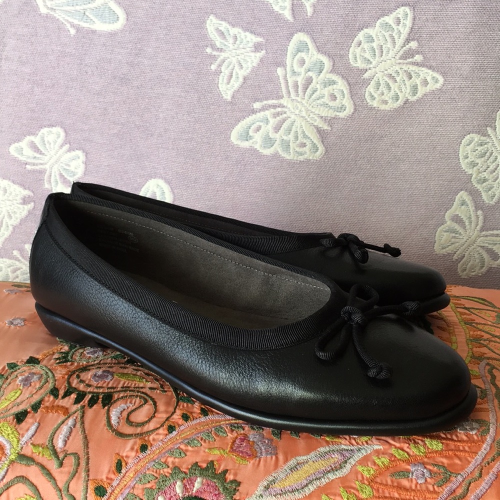 Aerosols New Leather black shoes